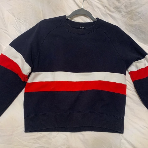 Brandy Melville Sweatshirt - Picture 2 of 4